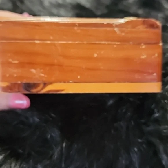 Vintage Wooden Trinket Box with Cameo.  Mount Vernon, Va. - Picture 5 of 9